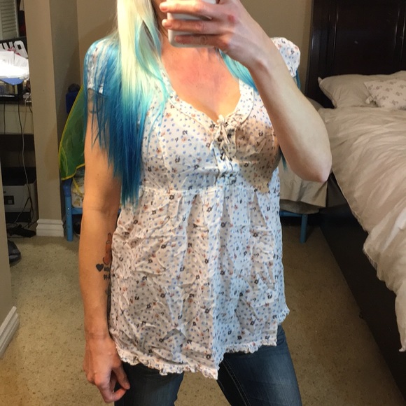 Free People Tops - Great cond Free People baby doll top